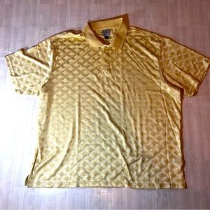 Kilburne & Finch Men’s Diamond Pleated Gold Short Sleeved Golf Polo. Size XXL.